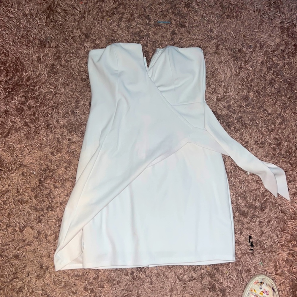 Cute strapless dress